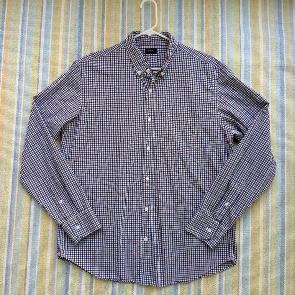 ⭐ J. Crew Maroon / Navy / White plaid button up size Large